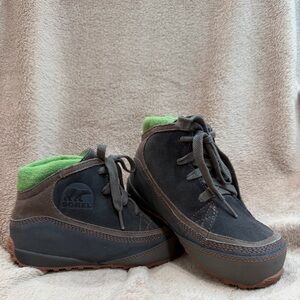 Sorel Kids size 2 Winter Boot - Tan and Green